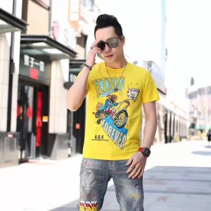 Îmbrăcăminte tipărită tricotată