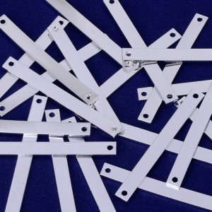 Bijuterii de ștampilare metalică