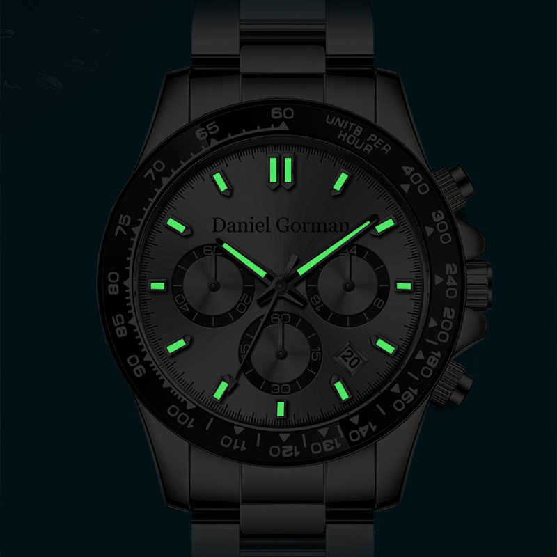 Apollo 11 astronaut Michael Collins \'tot aurul super ceas vândut la licitație pentru 765000 dolari