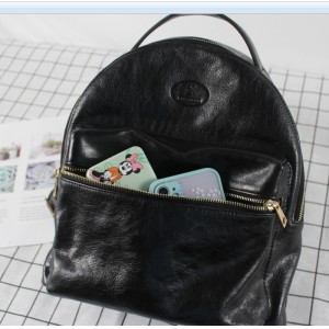 Rucsacuri autentice din piele