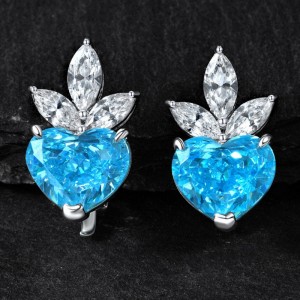 Cercei cu clipurinoi în formă de inimă