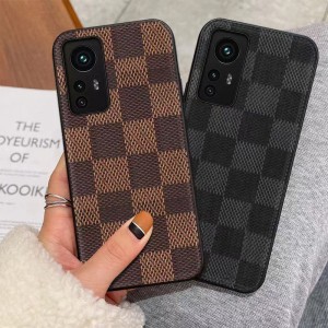 Este potrivit pentru carcasa de telefon mobil de lux Xiaomi12Pro. Este complet înfășurat cu piele mare de imitație de marcă de mână. Este o carcasă de piele de protecție dovadă de cădere și zgârietură