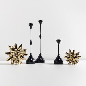 Sfeșnic în formă de picătură de apă