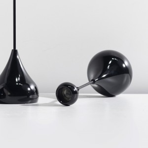 Sfeșnic în formă de picătură de apă