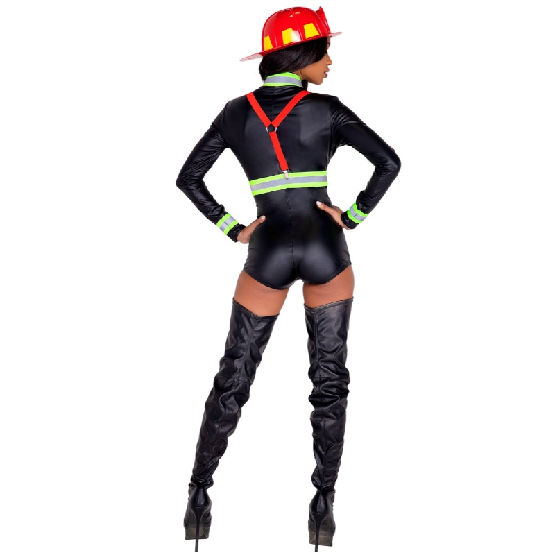 COSTUMUL FEMEIEI CU FOC CALD