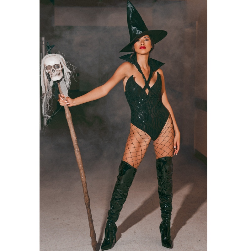Costumul vrăjitoarei negre