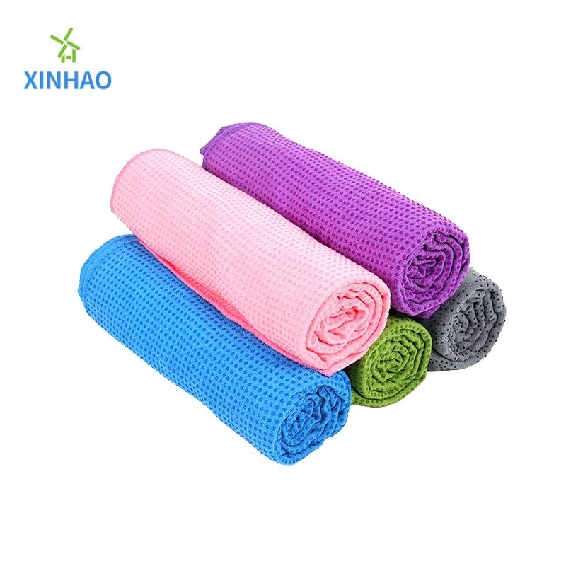 O varietate de culori prosop de yoga solid de culori cu microfibră, cu o culoare solidă, PVC Silicon Punct anti-alunecare, potrivită pentru fitness, yoga, pilates, yoga la temperatură ridicată