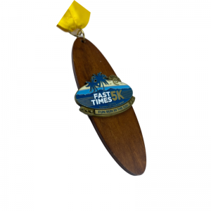 Medalii de fabrică de gag Medalie de medalie din lemn personalizat Medalie de maraton din lemn cu logo -ul gravii cu laser