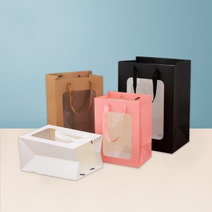 Deschideți fereastră Geantă de hârtie cadou