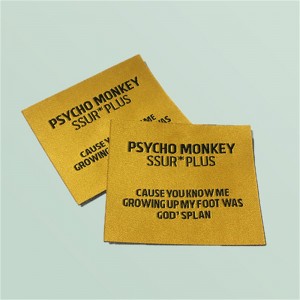 Marcaje de îmbrăcăminte colorate personalizate