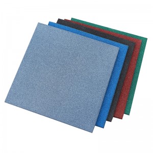 Placi de cauciuc în aer liber