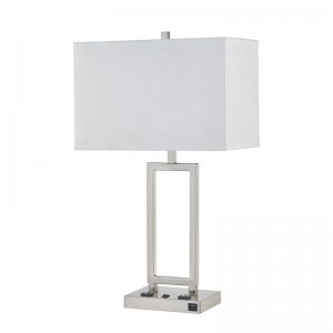 Lampa de birou Gatsby cu finisaj denichel periat, două prize, un comutator de balansoare/off și un port USB