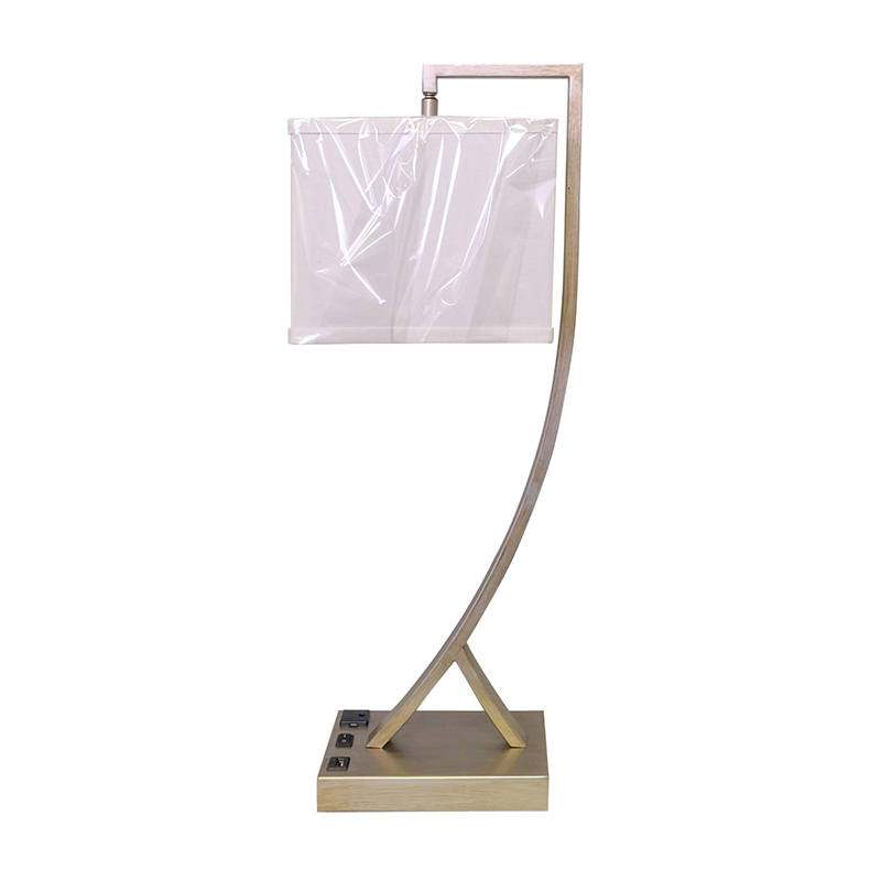 Lampa de birou de finisare din argint antic, cu un comutator de balansoar ON/off, o priză convenabilă și un port de încărcare USB la camera de oaspeți