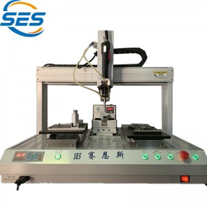 Mașină cu șurub de adsorbție