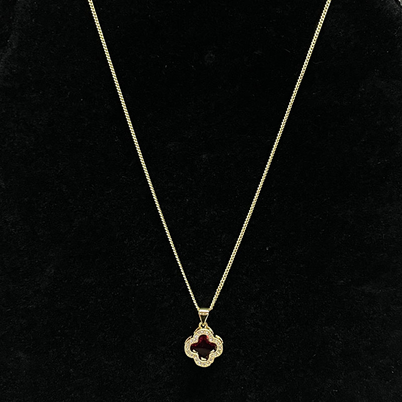 Radiant Ruby Blossom Gold-Colier cu flori placate cu accente clare sclipitoare