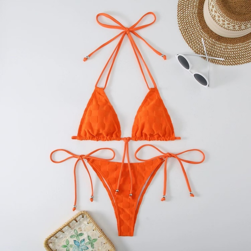 Nou 2025 european și american-Stilul doi-bucăți de baie bikini pentru femei. Fabricat din țesătură specială, disponibil în culori solide și mai multe culori. Design triunghiular dantelat și sexy 8878 Preț:$79.99
