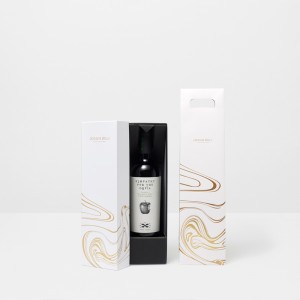 Cutie cadou minimalistă de aur