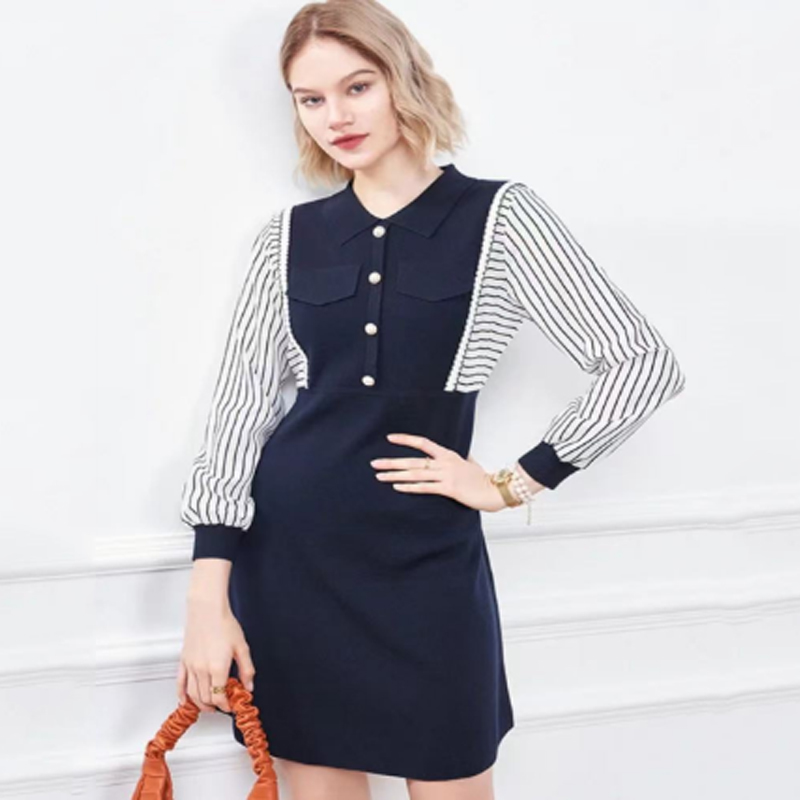 Căderea timpurie a micului guler invers tricot pe jumătate cardigan