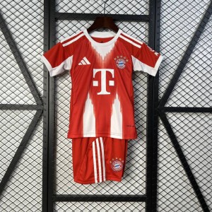 25/26 de copii Bayern Munich Dimensiune acasă: 16-28