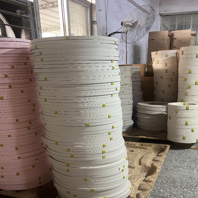 PVC Furniture Edge Banding cu diverse modele din care să alegeți